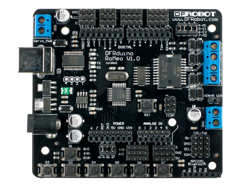 Romeo: совершите революцию в своей робототехнике с помощью Arduino!