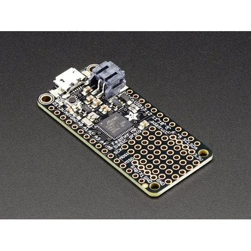Базовый прототип Adafruit Feather M0