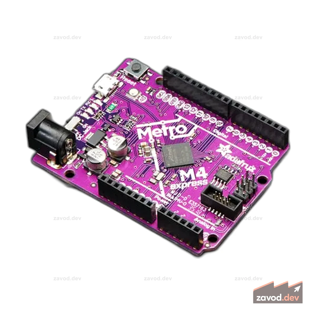 Adafruit Metro M4 с участием. Микросхема ATSAMD51