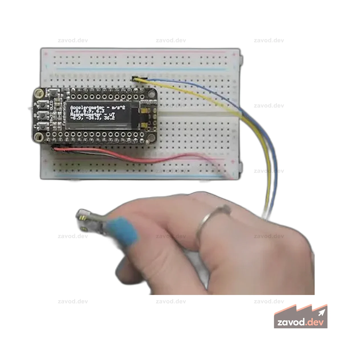 Adafruit LSM303AGR Акселерометр Магнитометр - STEMMA QT Qwiic